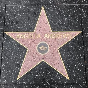 Meet your Posher, Angelia